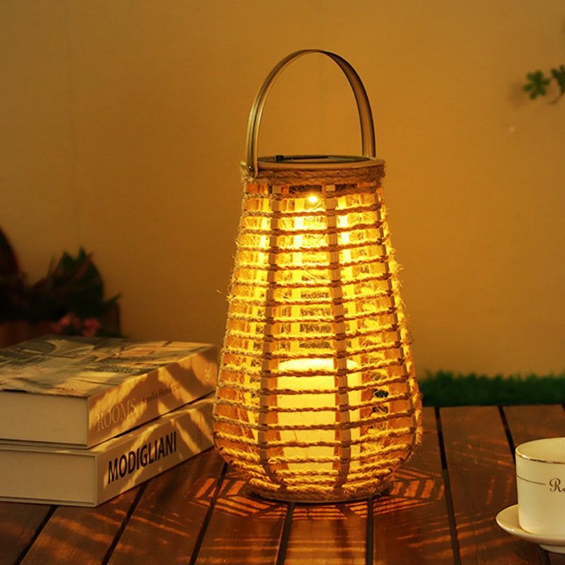 Solar-Powered Bamboo Woven Hanging Lantern Outdoor Vintage Garden Balcony Patio Decorative Atmosphere Lamp with Handle