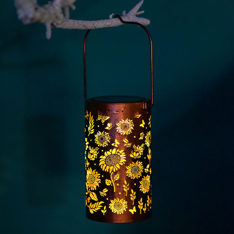 Sunflower Iron Lantern Solar Garden Light Outdoor Hollow Hanging Lantern for Patio Courtyard Landscape Decoration