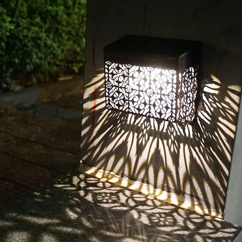 New Solar Hollow Wall Lamp Outdoor Courtyard Villa Garden Fence Decorative Light