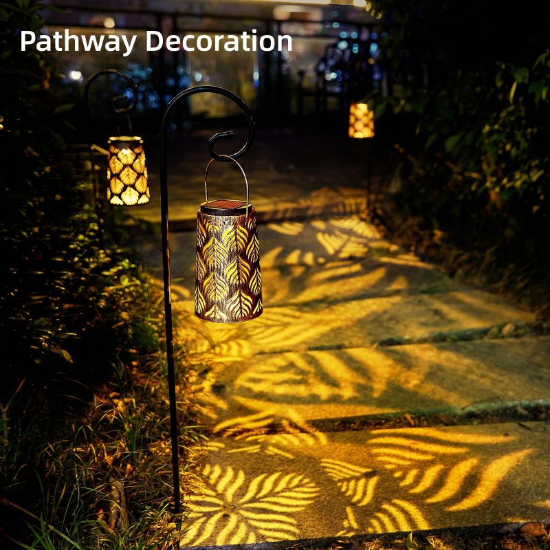 Solar Hanging Lantern Outdoor Courtyard Light Landscape Balcony Home Decorative Garden Retro Iron Lantern