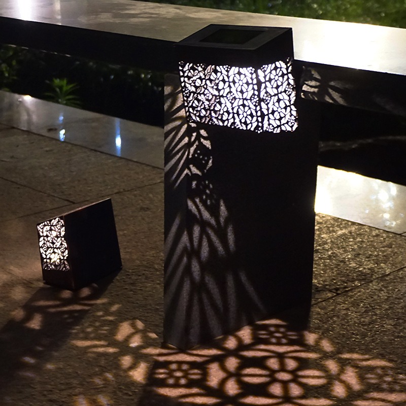 New Solar Hollow Wall Lamp Outdoor Courtyard Villa Garden Fence Decorative Light