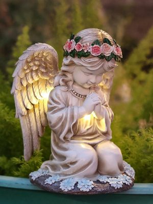 Outdoor Solar Angel Girl Garden Statue Resin Craft Ornament for Yard Decorative Solar-Powered Landscape Light