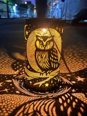 Solar Lanterns Outdoor Hanging Solar Owl Light Metal Waterproof LED Lantern for Outside Garden Decor for Patio Porch Yard Deck