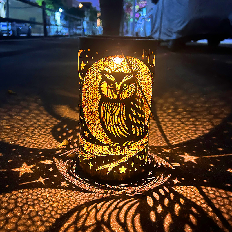 Solar Lanterns Outdoor Hanging Solar Owl Light Metal Waterproof LED Lantern for Outside Garden Decor for Patio Porch Yard Deck