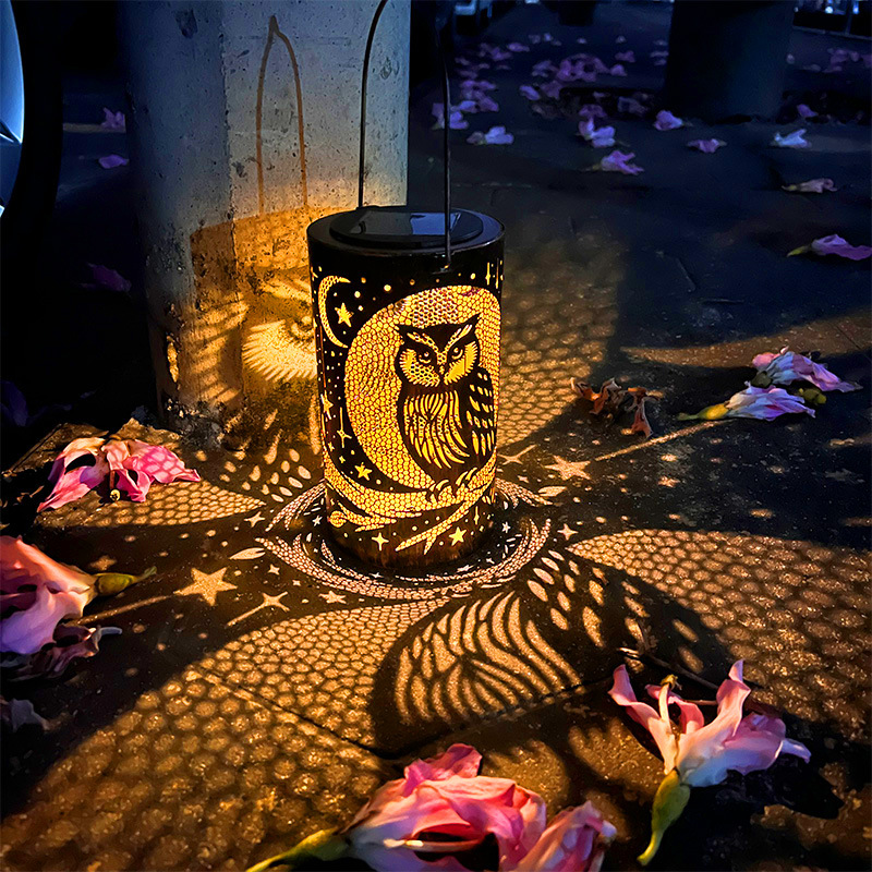 Solar Lanterns Outdoor Hanging Solar Owl Light Metal Waterproof LED Lantern for Outside Garden Decor for Patio Porch Yard Deck