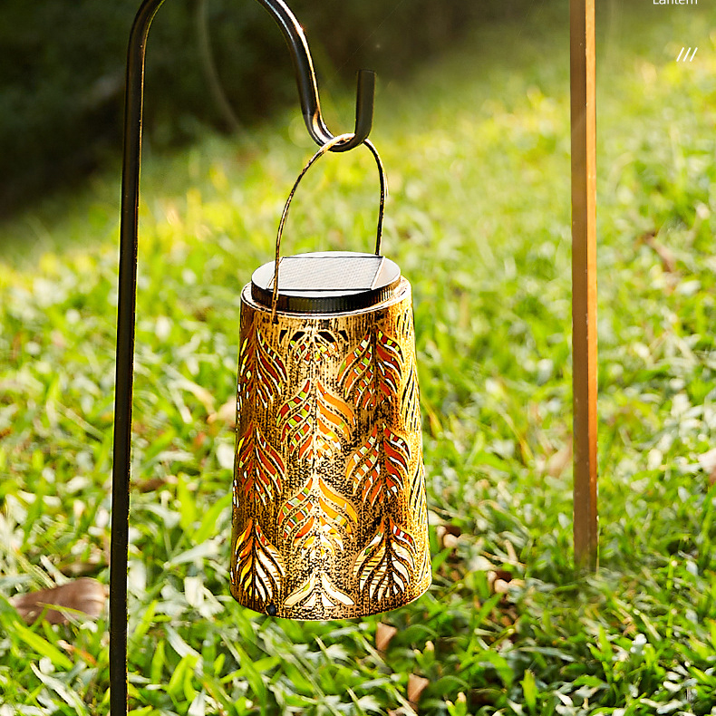 Solar Hanging Lantern Outdoor Courtyard Light Landscape Balcony Home Decorative Garden Retro Iron Lantern