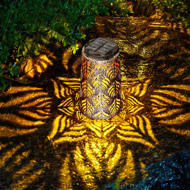 Solar Hanging Lantern Outdoor Courtyard Light Landscape Balcony Home Decorative Garden Retro Iron Lantern