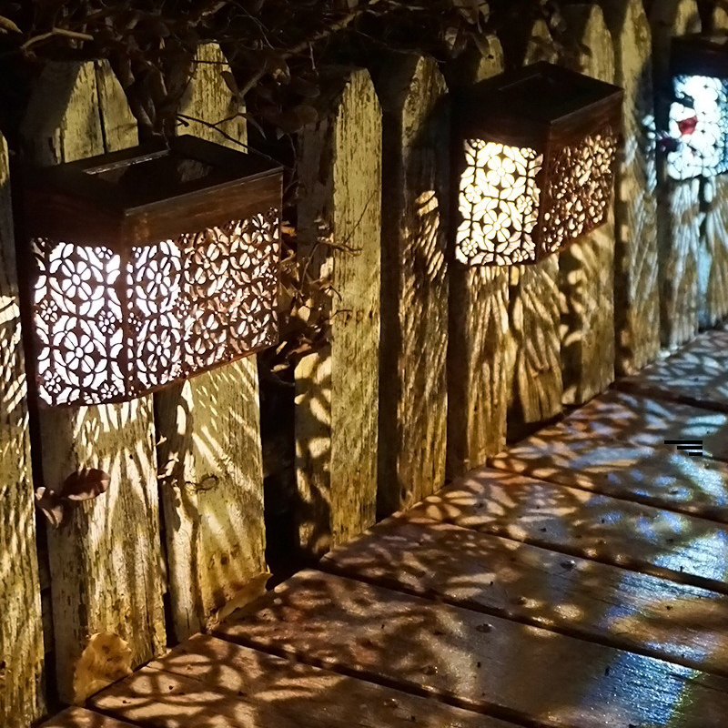 New Solar Hollow Wall Lamp Outdoor Courtyard Villa Garden Fence Decorative Light