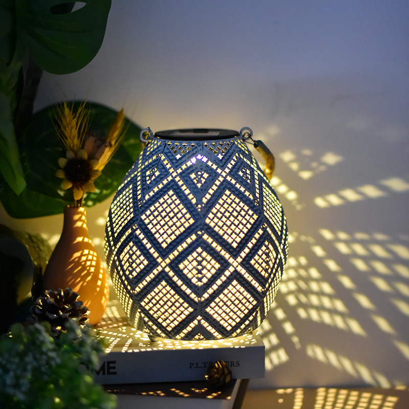 Solar-Powered Wrought Iron Lantern with Rope Detail Outdoor Hanging Garden Decor Projection Lighting for Patio Yard