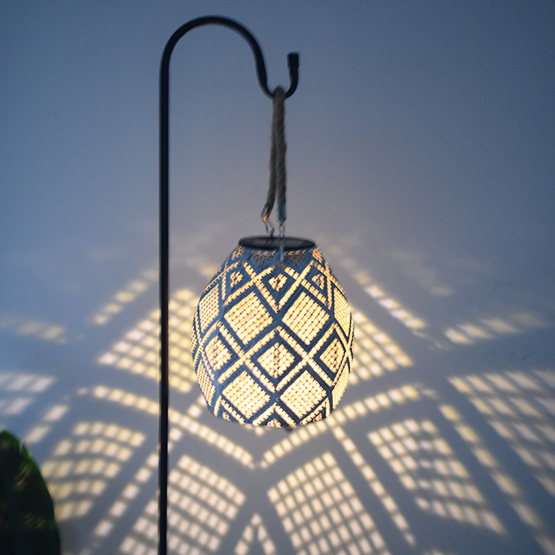 Solar-Powered Wrought Iron Lantern with Rope Detail Outdoor Hanging Garden Decor Projection Lighting for Patio Yard